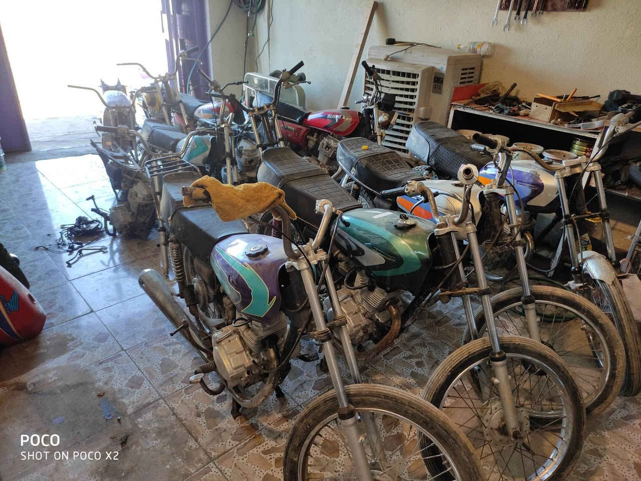 السلام عليكم دراجات للبيع مال مزاد اكو بيهن وراق واكو بدون وراق شغالات جهزات اسعار مناسبه مكاني شطره شراي يخابر ويدلل اكو شاصي 20 وراق اصولي ***********
