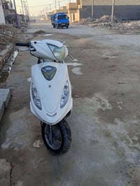 دراجة نارية • للبيع