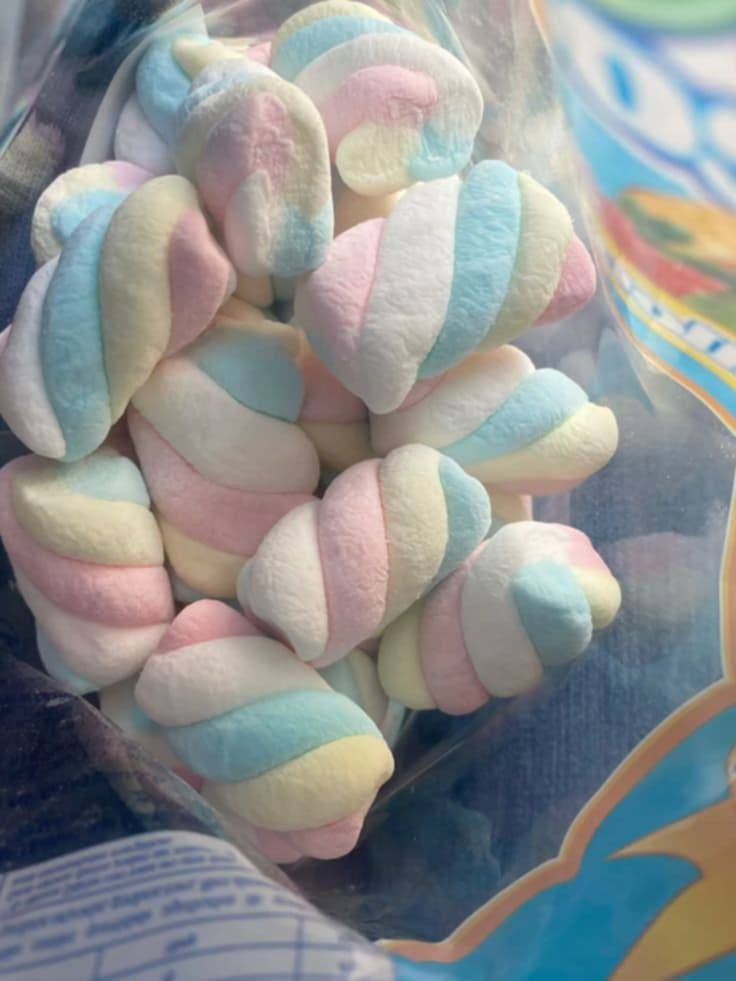 ‏عندي جهاز تجفيف فواكه عل بارد  جهاز كامل وصل ويا اشتريتو توصيل من الخارج ماكو منو اله القليل  جهاز نضافه 100 بل 100 الجهاز جديد كامل هوه وغراضه اريد ابيعو الرقم ولخاص مفتوح ‏‪***********‬‏
