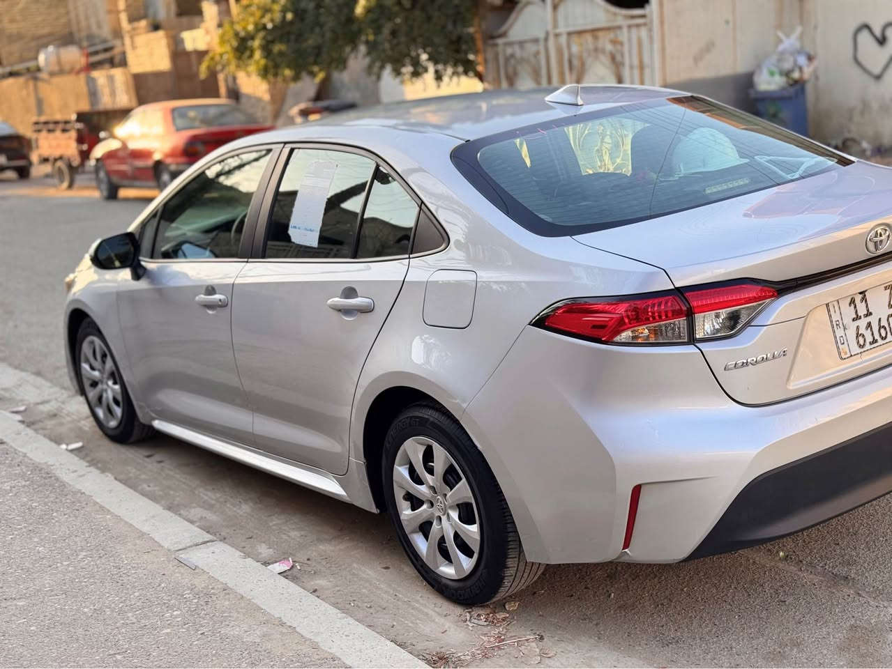 لسلام عليكم 
تويوتا كورلا 
بيع او مراوس بسياره عاليه 
وانطي فرق 
2023
ماشيه 55الف كيلو 
وراد امريكي حادثها بنيد وجاملغ 
لا واصل شاصي ولا دواخل حادث خفيف وصور الحادث منشوره ويه الصور 
مواصفات 
شاشه 
تحكمات ستيرن 
هاند بريك بصمه 
كامره 
مكينه وكير شرط شركه 
السياره جديده كلش 
والسعر 150وبيها  مجال حك جيه 
*********** 
مكانها بغداد الشعب بغداد, العراق
