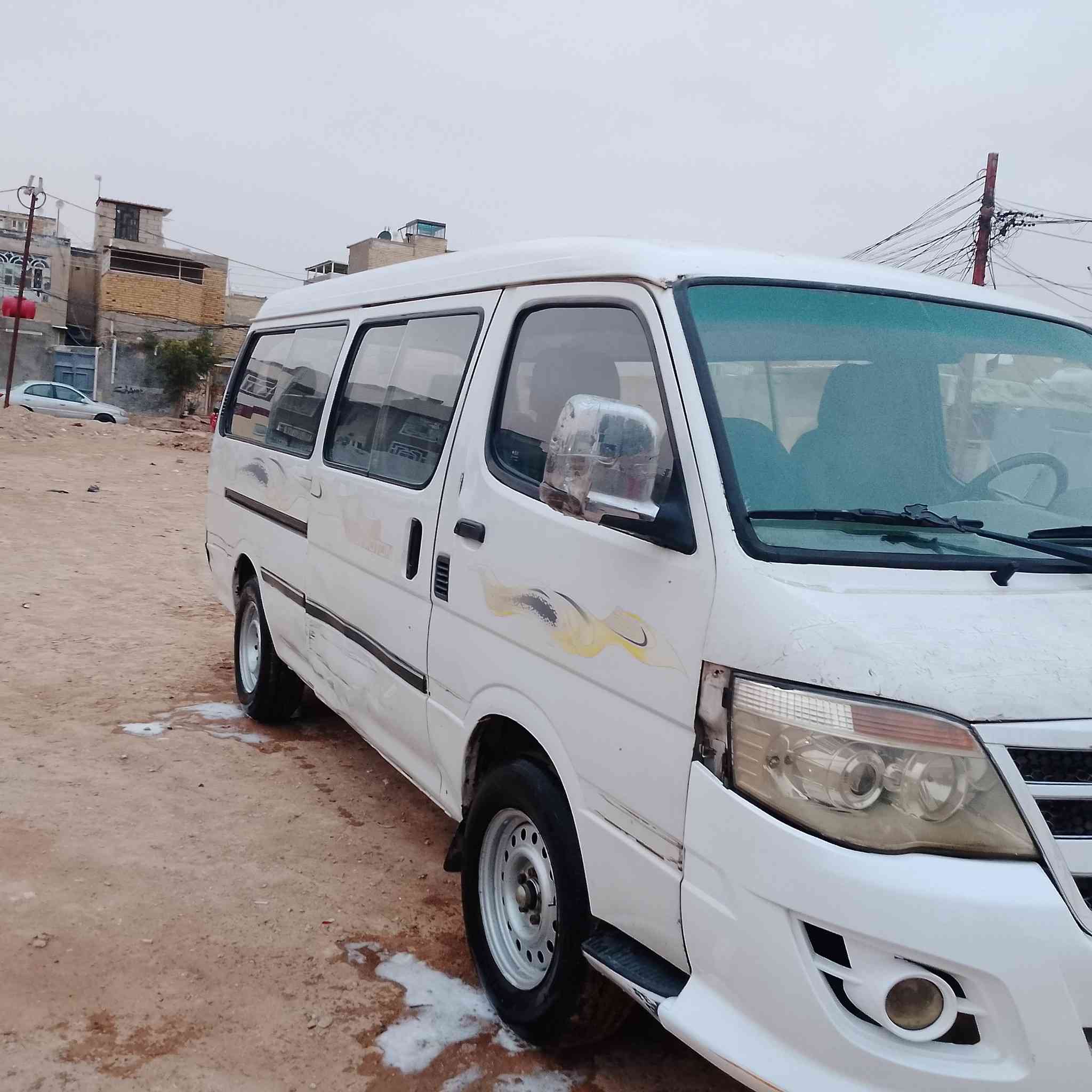 سلام عليكم سيارة فتون مديل 17 موصلية للبيع سيارة جاهزة من كلشي تخم تايرات ستوني شادهن ومكفوله من كير واكسن حدادين كله كفاله مكان نجف سعر 36وبيها مجال رقم ***********
