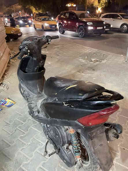 سلام عليكم دراجه ماكس عدله حلوه نضيفه محرك حلو الدراجه جانت بيها مقوصات و كمتلهن ***********
العنوان : بغداد العلاوي 

السعر 

400 بيها مجال حك الجيه
