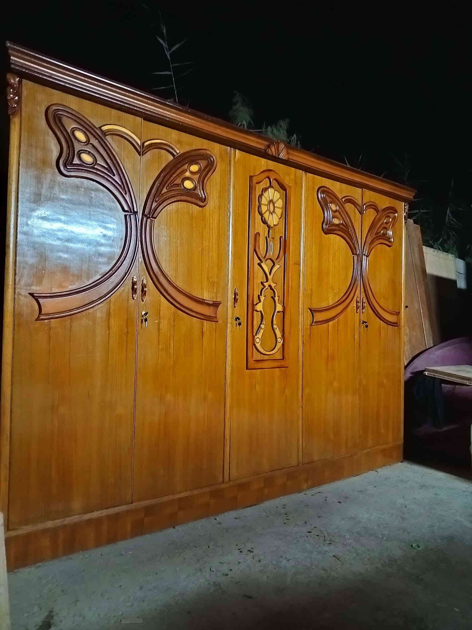 غرفه صاج سوكيه ام ال5 ابواب كلش نضيفه اخت الجديده 
سعر 500 قفل 
الشراي يجي خاص أو يتصل *********** بغداد
