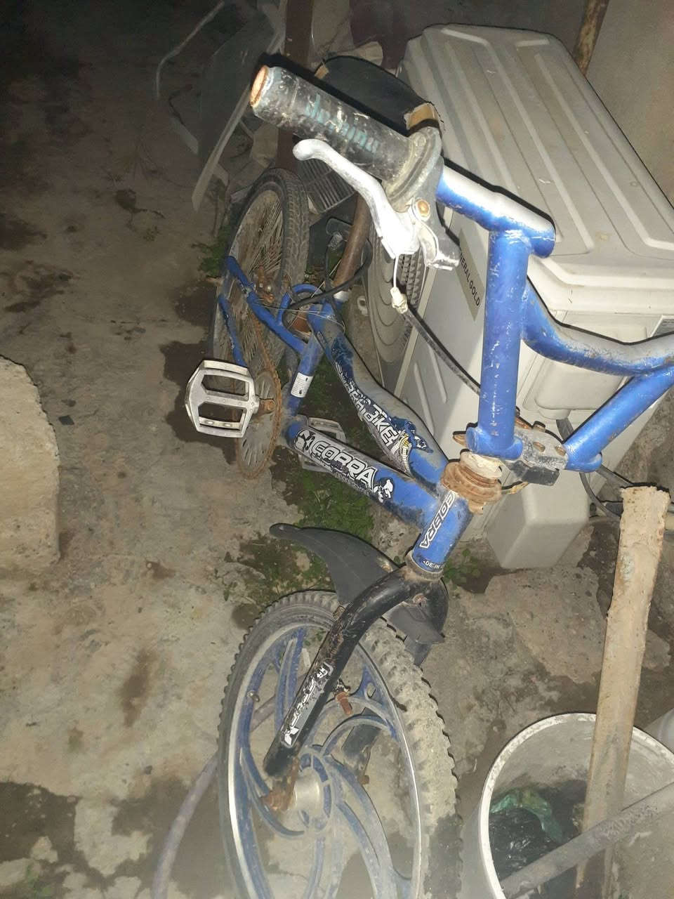 بايشكل مشاكس متروك ما بي شي فقط الستيرن بي ملعب يتصلح ونفخ تايات وصطاب السعر 33 وبي مجال


**إذا كنت صاحب هذا الإعلان وتريد حذفه لأي سبب، رجاءا أرسل رسالة إلى الدعم الفني**