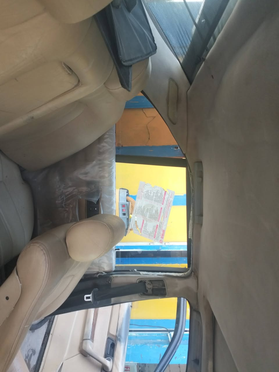 سياره بي ام موديل 93فتحه ويل رياضي كزوز رياضي يرادلهه شغلات بسيطه رقم اربيل عندي. وكاله عامه احول ثاني يوم السعر 65بي مجال *********** عنواني بغداد الدوره البوعيثه .حجم السياره 525مصبوغه عام حادثه جاملغ و شويه من البنيد بدون دواخل
