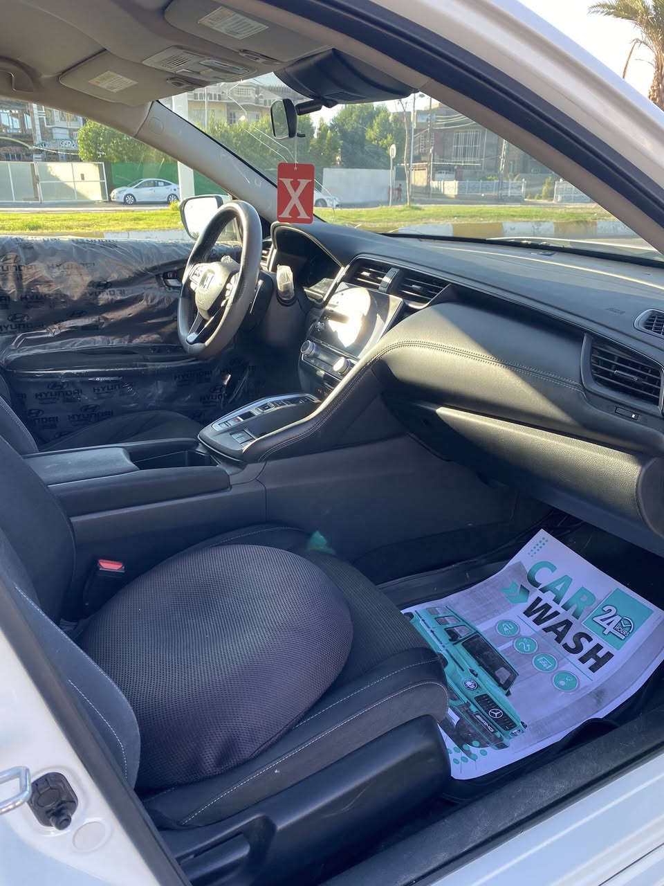 السلام عليكم للبيع هوندا انسايت 2022
محركها 1500cc هايبرد

بصمه تشغيل تشغيل عن بعد 

بصمه ابواب حساس بصمه 

تحكم ستيرن جهتين

كروس مثبت سرعه

رادار امامي

مانع تصادم

تحديد مسار

مثبت سرعه

مانع خروج من مسار

شاشة جبيره تدعم كاربلاي واندرويد اوتو

كير دكم

كير Electric

مود ev كهرباء بس

تدفئة تبريد 

كاميرا جانبية ويه الاشاره

كاميرا خلفية 

٣ وضعيات قياده 

وبعد بيها هواي مواصفات

السياره حادثها جاملغ وبنيد 

وبيها بارد بالجاملغ الخلفي 

السعر 130 وبيها مجال

مكاني الانبار فلوجه 

الاستفسار ***********
