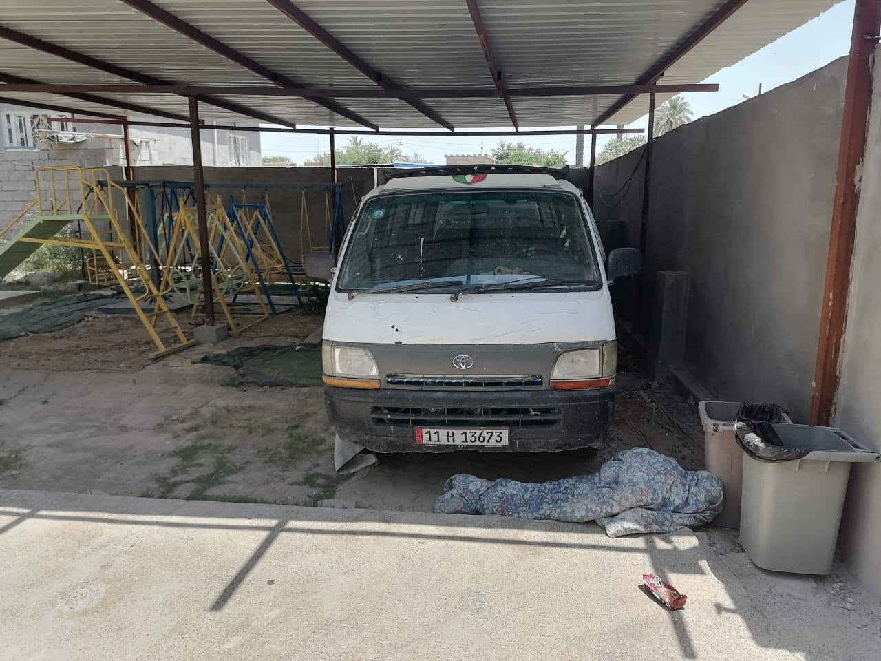 بوز 98 سنويه 2030 كير محرك خير من الله مكينة كاز 
بسمي السيارة مكان ديالى سراجق .58 وبيه مجال قليل 
الاتصال ***********
