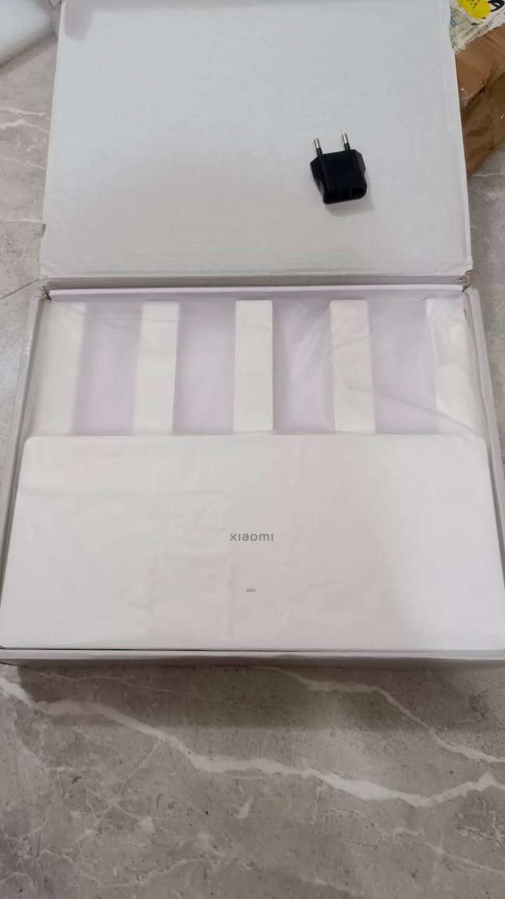 جهاز راوتر Xiaomi BE5000، وهو جهاز توجيه حديث يدعم تقنية Wi-Fi 7 لتوفير سرعات إنترنت عالية.اسم المنتج: Xiaomi Router BE5000الميزات الرئيسية: يدعم معيار Wi-Fi 7 الحديث لاتصال أسرع وأكثر استقراراً.
توصيل موجود


**إذا كنت صاحب هذا الإعلان وتريد حذفه لأي سبب، رجاءا أرسل رسالة إلى الدعم الفني**