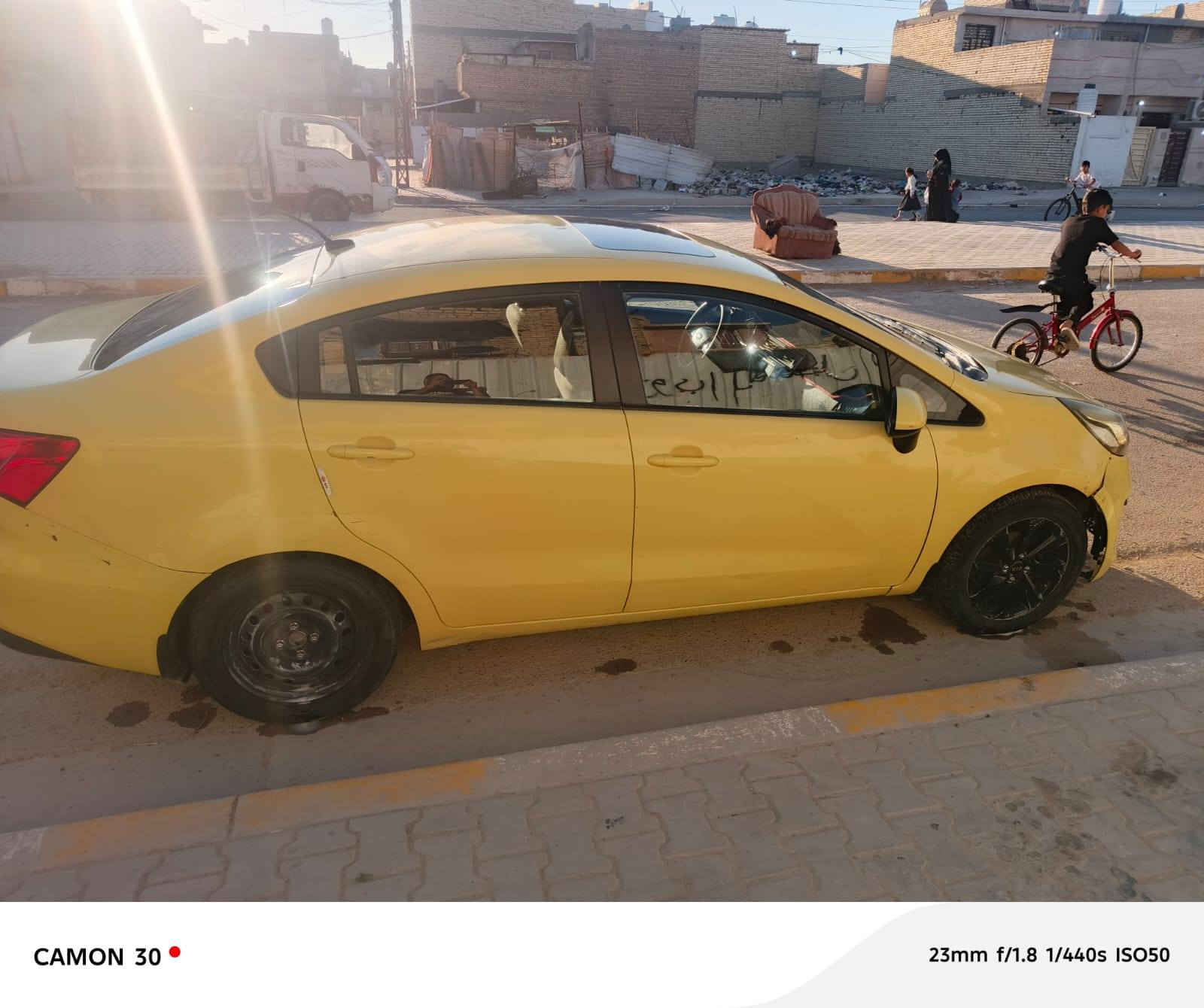 السلام عليكم
كيا ريو خصوصي  2016 كامل مواصفات فتحت سكف مكفوله كفاله عامه حادثه دعاميه من امريكا وملاحضات شوفت عينك تحويل ثاني يوم مكاني الحسينيه مال راشديه السعر 90 وبيهه مجال بسيط ***********
