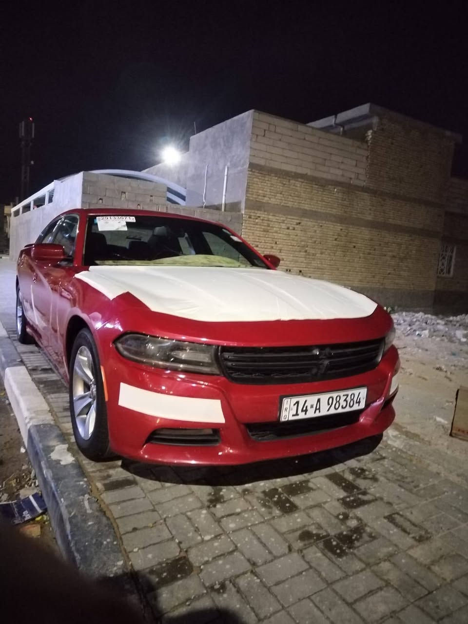 السلام عليكم جارجر مديل 2016 اصل رقم بصره بسمي تحويل  وارد امريكي ضربه خفيفه بل البنيد معدله بارد بدون ايرباك شاصي لغود كفاله بيها كلير من امريكا جاملغ و باب السايق و بيها صبغ بل الجاملغ و الباب صفحه الصدر رش خفيف و بيها بارد بل الداير الخلفي السياره جاهزه كلش توه مسويلها ادامه و حداده كلها جديده بعدها بل الضمان مشط جديد السياره فول عدا الفتحه شاشه جبيره كامره خلفيه حساس خلفي تشغيل عن بعد مري كهربائي كشن كهربائي محرك كير تبريد نعمه من الله السياره نضيفه جداً
السعر  180 بيها مجال
***********
مو شراي لا تتعبني
