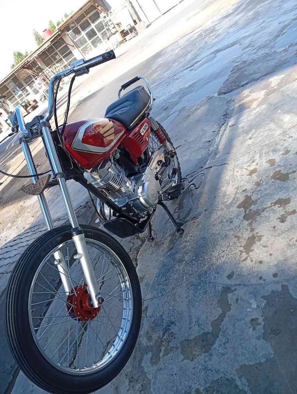 1- نامه شلامجه
 2- دراجه ما مفتوح بيه برغي  3- دراجه كلك 4- سعر خاص


**إذا كنت صاحب هذا الإعلان وتريد حذفه لأي سبب، رجاءا أرسل رسالة إلى الدعم الفني**