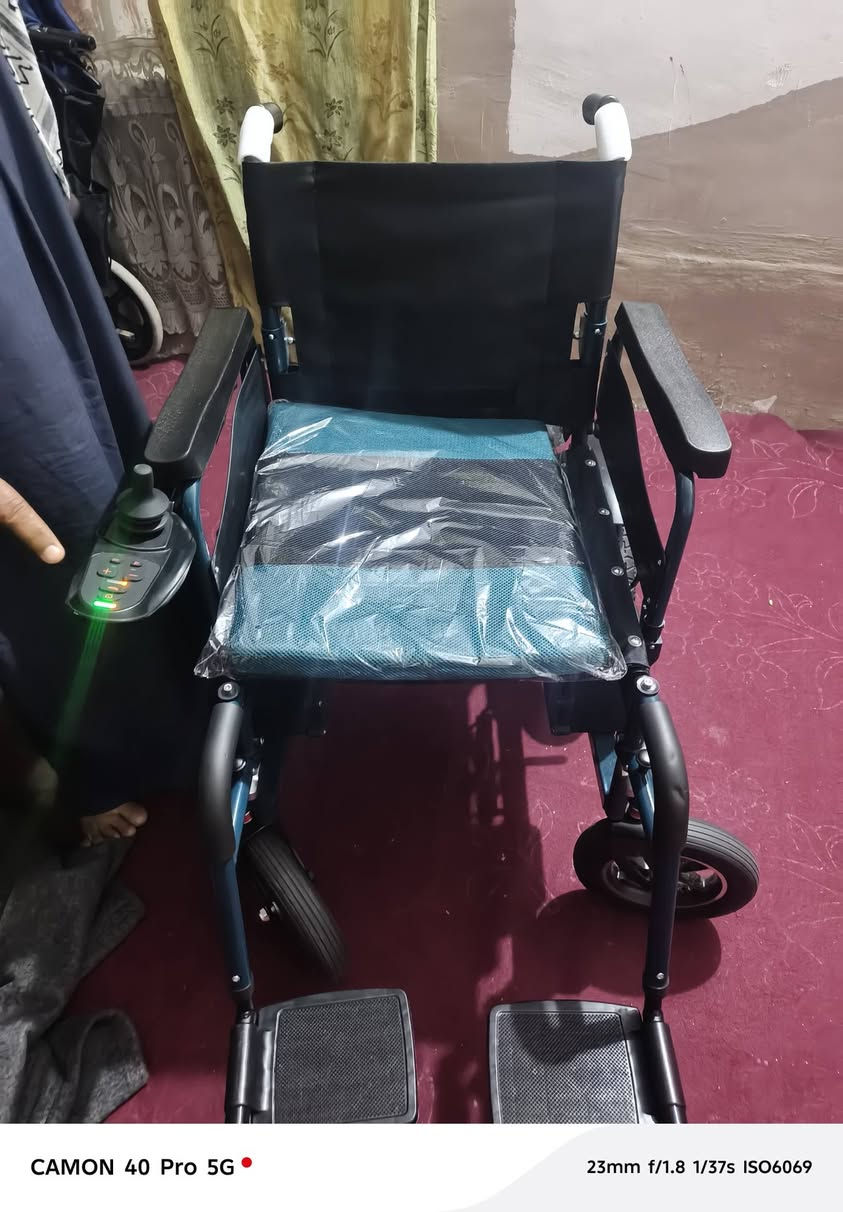 سلام عليكم عندي عربانه كهربائية للبيع عنوان كركوك  السعر 500 وبيها مجال رقم الهاتف ***********  للتواصل
