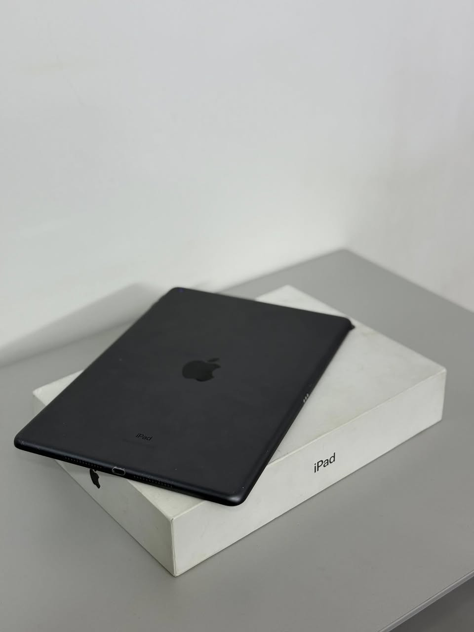 السلام عليكم
ايباد 7 ذاكرة 32 نضيف وبدون عطل او تصليح ويدعم كافة البرامج والتطبيقات والعاب 

للبيع السعر 150 الف ومكاني بغداد الكرادة داخل 

*********** / متوفر واتس ايضا
