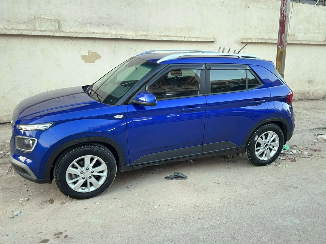 ً
للبيع فقط لون   ازرق فول  1/1
هونداي فينو مديل 2024بدون رقم 
 بصمه رادار360
مكينه 1600 دبل نوزل  
تشغيل عن بعد
كشنات جلد  مع تدفئه 
زنون بلاد مع حاجب  لد  
شاحن لاسلكي  
 السياره فول موصفات 
ايرباك دركه  فقط
سياره جديده 
السعر128 
بغداد البلديات  
الاستفسار ***********
