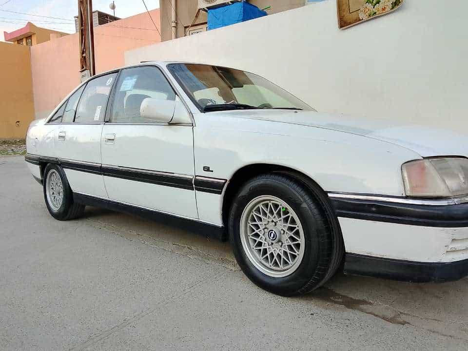 اوبل اوميكا موديل 92رقم اربيل سنوية ساقط من 2024كير محرك بشرط 4تايةرات جديد حدادية جديد صبغ مابيه فقط الجاملغ بدون دواخل رقم موبايل*********** رقم كورك *********** كركوك, العراق
