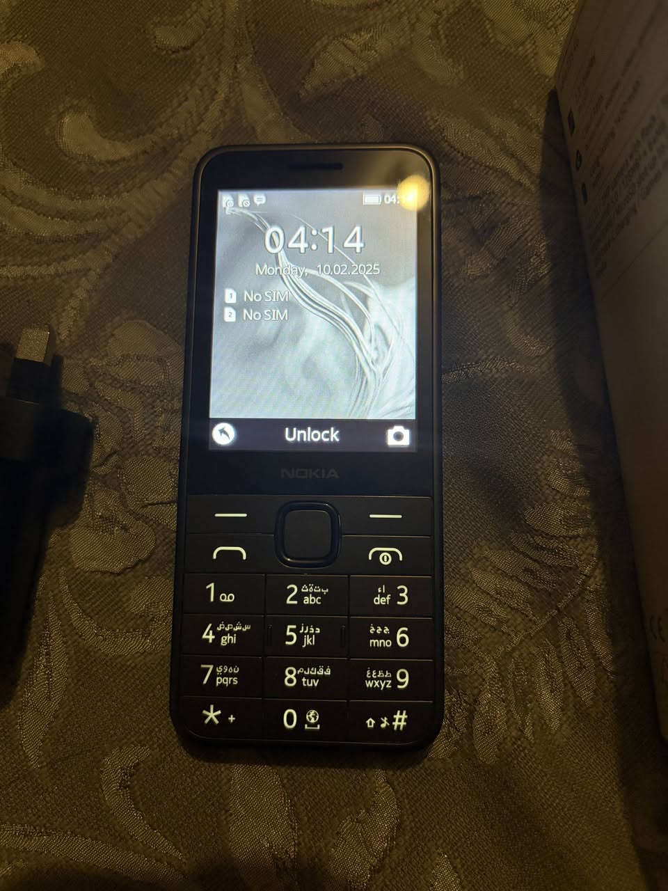 Nokia 235 4G Dual SIM Black 
نوكيا 235 2 سيم جديد كلياً غير مستخدم
مواصفاته والملحقات:
شاحنة تايب سي Type C 2.75W
يدعم 4G 
راديو 
رام لحد 32GB كيكا 
شاشة 2.8
بطارية 1450 ملب امبير
مشحون مرتين - مشتري من امازون الامارات 
بسعر 75 ألف شامل التوصيل 
للطلب خاص او واتساب 
***********
