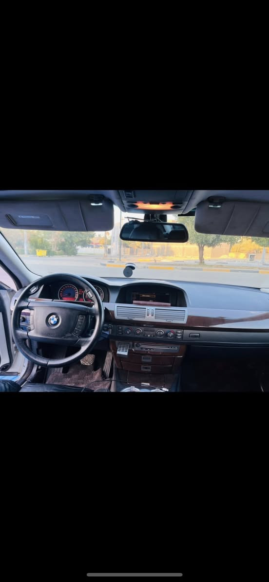 سلام عليكم 

(سياره للبيع فقط)
BMW 2002
745i  باب قصير
 برادات 
بيبان شفط
سياره عليها كت كامل شناينزر من دوس ودعاميات
حداده جديده ستوا امبدلها
مكينه كير جدد

سعر سياره (120) وبيها مجال 

بصره معقل 
رقمي ***********
