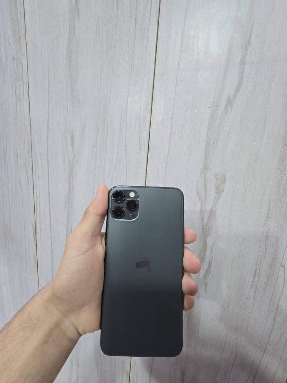 11برو ماكس شرق اوصط الجهاز بلادي بطاريه 71 مكفول زلغ مابي السعر خاص ***********
