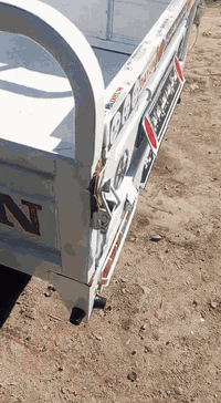 ستوته للبيع موديل 2022 السعر تلاثه او 100
بيه مجال المكان الناريه الغراف رقم الهاتف ***********
