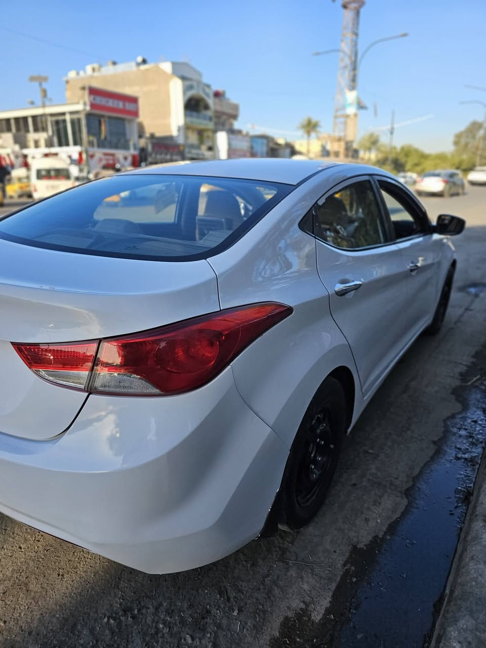 السلام عليكم النترا خليجي موديل 2011
فول مواصفات ما عده البصمه  محرك 1600 دوش مري شفط اشاير بالمري نظام ايكو السياره جاهزه الف ما اذب عليها
ملاحظه السياره مبدل بيها بنيد وبيها مكانه مرشوشه اثر تكشير ***********  /  *********** السعر 90 ورقه
