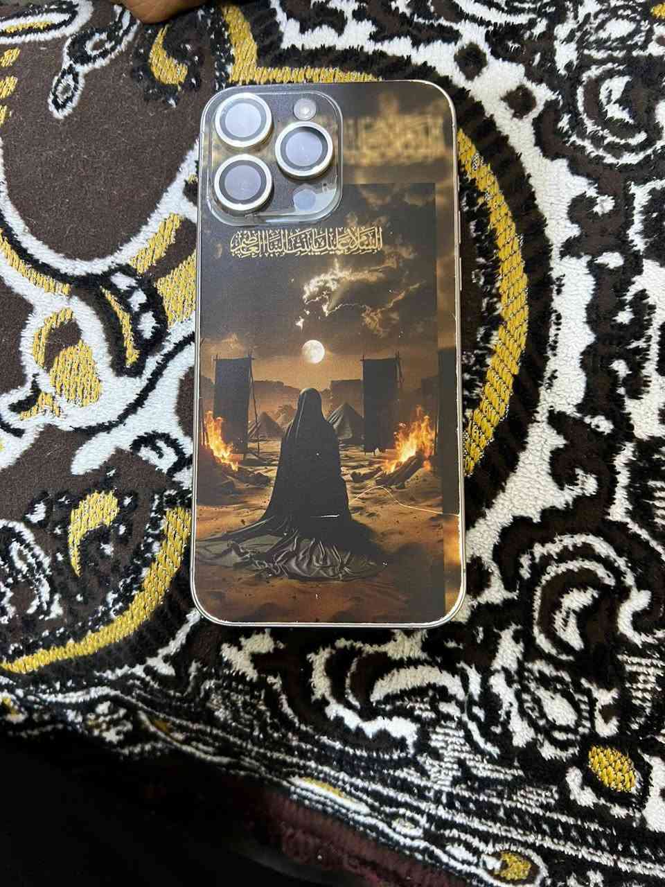 ايفون 15 برو ماكس جهاز مكفول من عده الضهر بي ضربه  بسيطه تفتربي 18محافظه اذا بي شي يرجع جهاز عله ايدي سعر 990الف تواصل عل واتساب او اعل خط ***********ممتواجد ع الفيس
