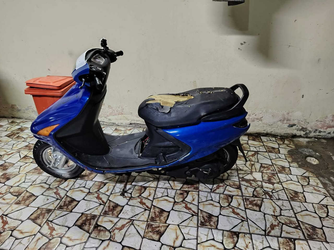 السلام عليكم دراجه للبيع مكان الشاميه السعر 250٠٨٧١٨٩٠٩٠٨


**إذا كنت صاحب هذا الإعلان وتريد حذفه لأي سبب، رجاءا أرسل رسالة إلى الدعم الفني**