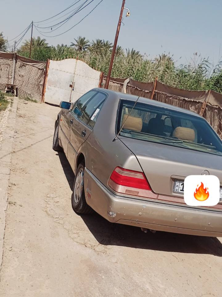 السلام عليكم سياره مارسدس  موديل 92سياره فول مواصفات سياره كفاله عامه من ظربه تبديل سياره بلاديه فقط صبق عام اثر جراد سياره مكفوله من كل النواحي ‏‪***********‬‏ ستفسار على الرقم  السعر 70وبيها مجال
