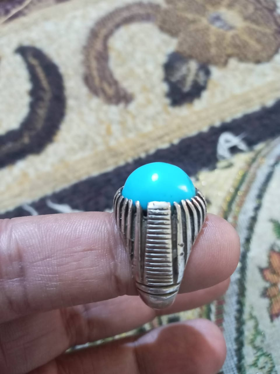 رضويه صياغه ثقيله ويمانيه مخطوطه
سعر القطعتين 100 قفل لايوجد توصيل مكانهم البصره واتساب ***********
