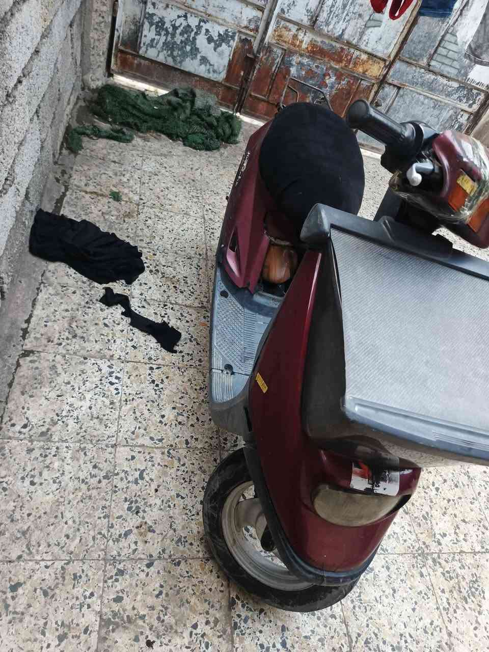 ماطور بزون للبيع او مراوس ب ايراني ماطور مكينه شرط شلعه تعليك ومعدل بكلايت ويا البريك شغال حط سعرك او تعال خاص


**إذا كنت صاحب هذا الإعلان وتريد حذفه لأي سبب، رجاءا أرسل رسالة إلى الدعم الفني**