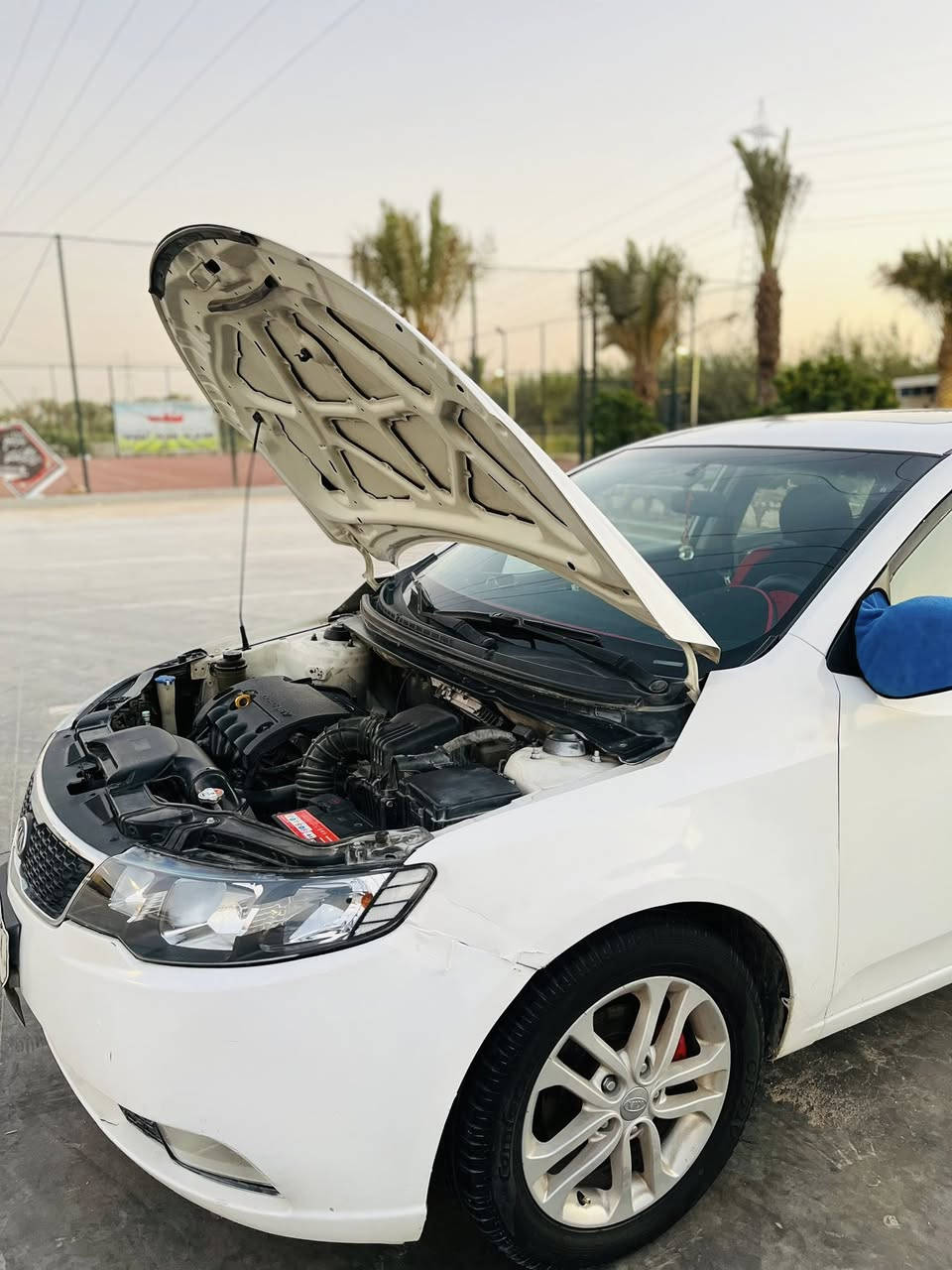 سيراتو خليجي موديل ١١ اربيل وكاله مضمونه فول مواصفات عدا البصمه ...كير محرك مضبوط وع  الفحص حساسات خلفيه تبريد شغال مري شفط اشاير بالمري أيضا السونار كدامكم والسعر ٩٥قابل للتفاوض استفسار اكثر اتصال (***********)
