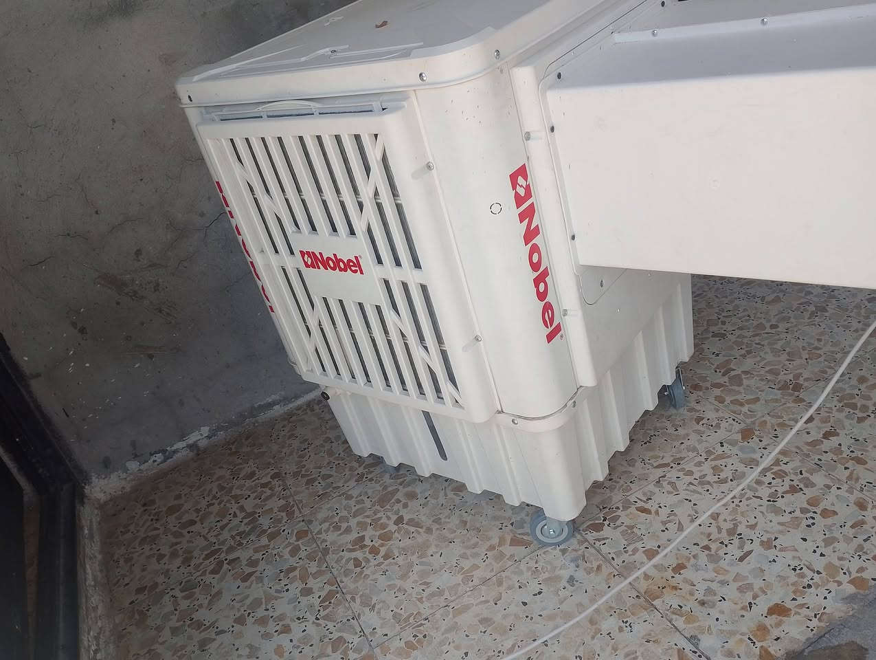 مبردة دكت حجم 40  اصليه استعمال شهر  واحد  فقط جديده  مابيها اي ضرر ولا عطل ع الفحص  اليريدهه يراسلني خاااااص مكاني بغداد الأمين الثانيه


**إذا كنت صاحب هذا الإعلان وتريد حذفه لأي سبب، رجاءا أرسل رسالة إلى الدعم الفني**