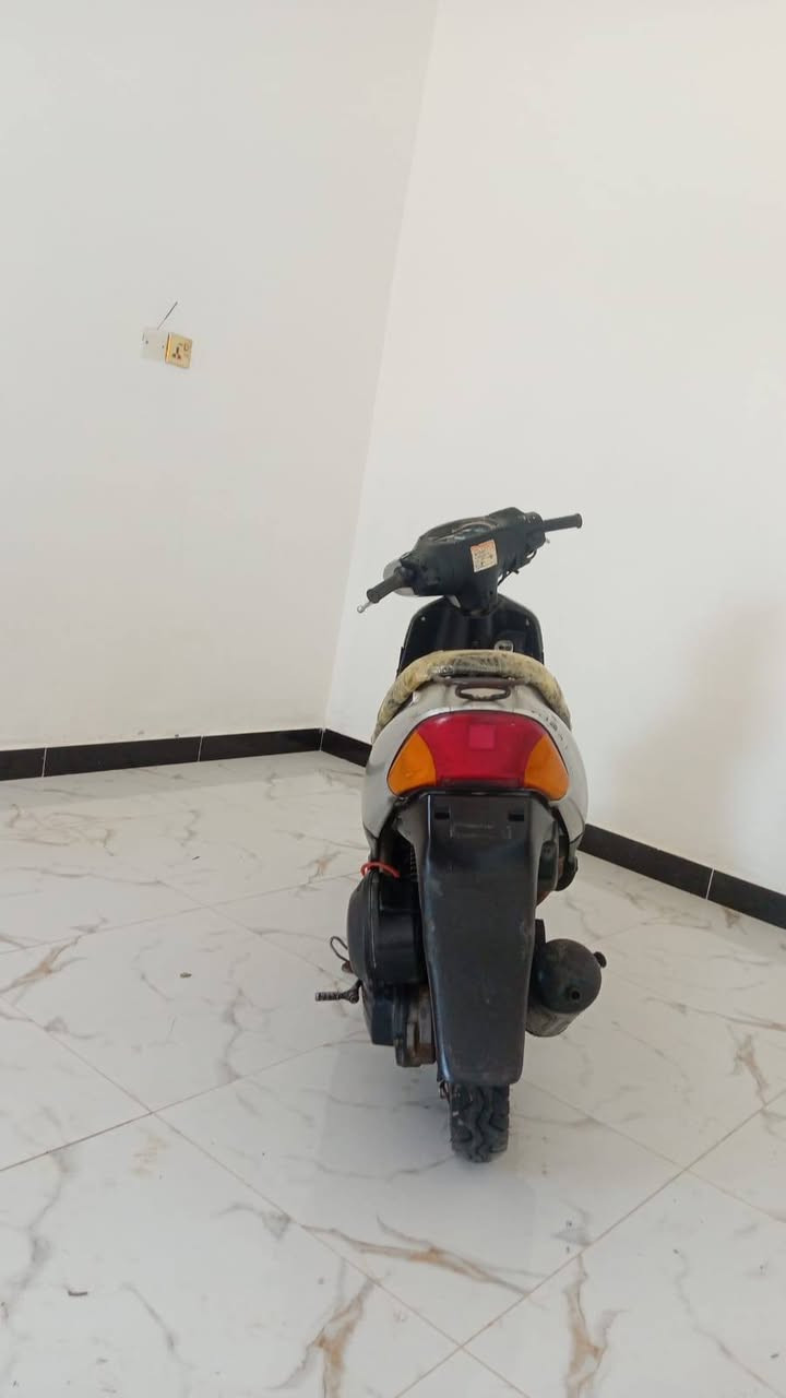 سلام عليكم للبيع دراجع ساسوكي دراجه نضيفه مابيه اي نقص بسعر مناسب مكاني كوت شارع نفط سعر خاص تواصل واتساب او اتصال(***********)
