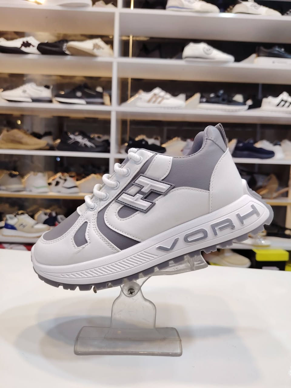 #جديد
#الآنسة
بوتين اسبورت
قياسات 37_41 
مجمع حجي قاسم خلف حبيب مول
يوجد خدمة توصيل داخل خانقين
واتس ***********
