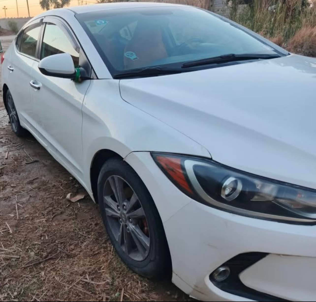 النترا 2017 رقم ذي قار الماني  تحويل مباشر حره باسمي ضررها بامريكا بنيد والاصلي بيها  موضح بالصور والسونار خاص بالعراق مابيها ضرر بيها صبغ مكانات بسبب تكشير الصبغ .هذا الموديل معروف عنه يتكشر صبغه سياره كير مكينه  حداديه  تايرات كهربائيات تبريد تدفئه 

شاشه بيها الاصليه جبيره اندرويد مال السياره بيها مواصفات وحساسات 
جاهزه ماشيه 96 الف السعر 118 وبيها مجال  بسيط الشراي يتواصل وبالخدمه  *********** ناصرية, ذي قار
