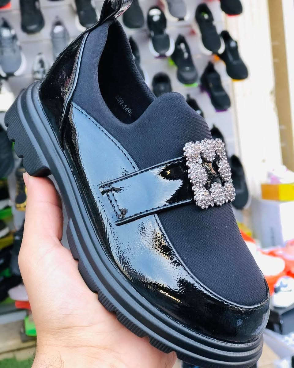 #شـيـاكـة_ولاغـلـطـة❤️‍🔥

احذية سبوور شيك ترند هل موسم ✔️
بأفخم وأجمل الألوان 🤍✔️
وكوالتي عااالي 🔝🔥


**إذا كنت صاحب هذا الإعلان وتريد حذفه لأي سبب، رجاءا أرسل رسالة إلى الدعم الفني**