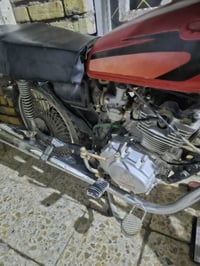 دراجه كلك للبيع بيها عطل فقط بريك سعر 150 فقط الشراي يتصل  07817169423