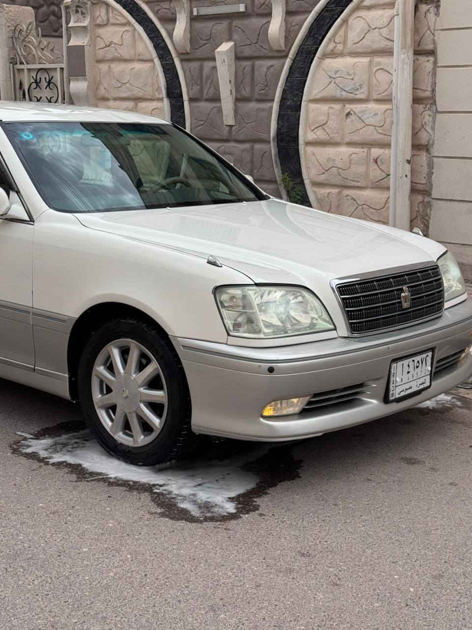 سلام عليكم جنون رقم بصره تسجيل جديد. سياره بيها نقص كمرك. يعني تكمل كمركها تحول بسمك. كبل. سنويه لغاية 2027تنتهي.  السياره كفاله عامه. مكفوله.  مواصفات 3دكم كرستال اصل. ويل نجمه لاصلي. سياره جديده معنئ الكلمه. السعر 105مجالها كلش بسيط.  هاتف ***********البصره
