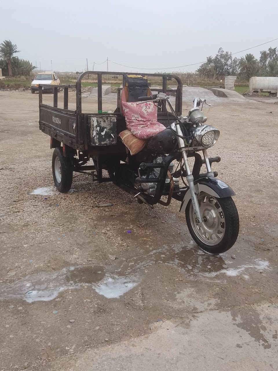 سلام عليكم ستوته للبيع كلك كلك ركبته ملحومه وبيه خياسات قليل بشاصي مكينته مفتوحه مره  وحده اكسن مقفل سعره 450وبيه مجال قليل (اذا ماتشتري لاتراسل)


**إذا كنت صاحب هذا الإعلان وتريد حذفه لأي سبب، رجاءا أرسل رسالة إلى الدعم الفني**