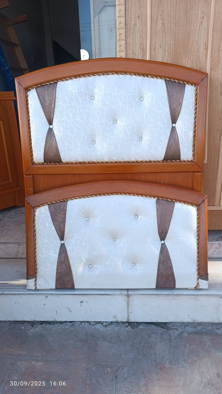 معرض ابو سيف للاثاث الراقي لبيع جميع انواع الاثاث الجديد العنوان سايدين الرشيدية حي بيسان مقابل دائرة الزراعة مجاور قصابة الشفاء للاستفسار و معرفة الاسعار التواصل على الخاص او الاتصال على الهاتف ***********
