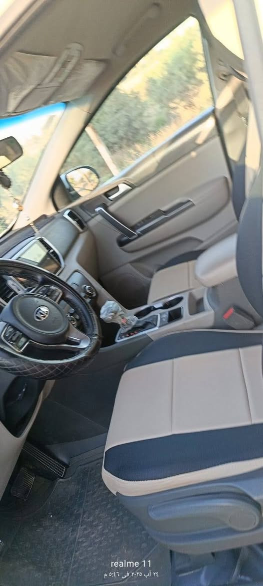 سبورتج خليجي 18
محرك 2000
ماشيه 126
بدون حادث ولا صبغ 
بكلايت لدات 
يدات نيكيل 
حساس امامي خلفي 
تحكم ستيرن جهتين
تبريد شاشه مناخين
تبريد قطعتين
مري شفط 
بابل مكان لسياره
 لتواصل***********
