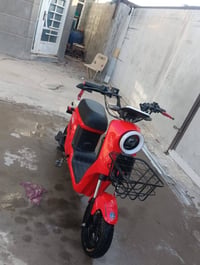 دراجه شحن أخت الجديده أمانة الله ماخذها ب900  اريدها ب500 الرقم 078131...