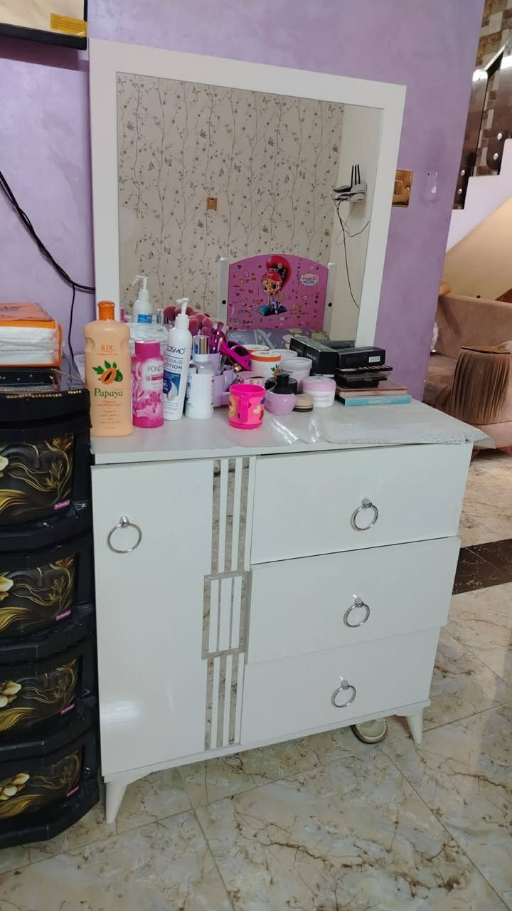 للبيع 350بيه مجال بسيط استخدام قليل سريرين


**إذا كنت صاحب هذا الإعلان وتريد حذفه لأي سبب، رجاءا أرسل رسالة إلى الدعم الفني**