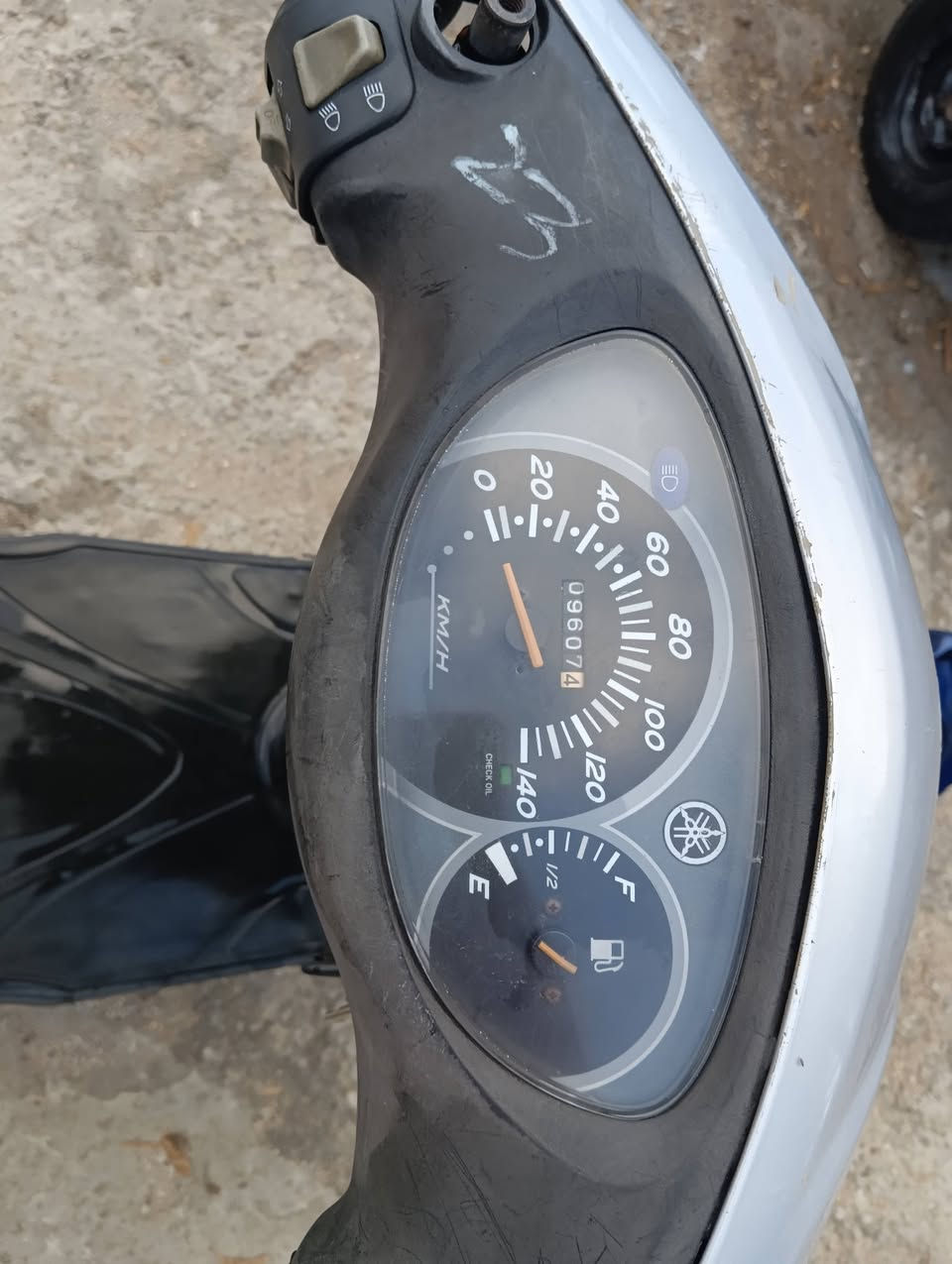 السلام عليكم بريز ماشيه ٩٠٠٠ نازله رمبه قبل شهر اريد مراوس بشاينك 
السعر ٦٥٠ مكاني البياع


**إذا كنت صاحب هذا الإعلان وتريد حذفه لأي سبب، رجاءا أرسل رسالة إلى الدعم الفني**