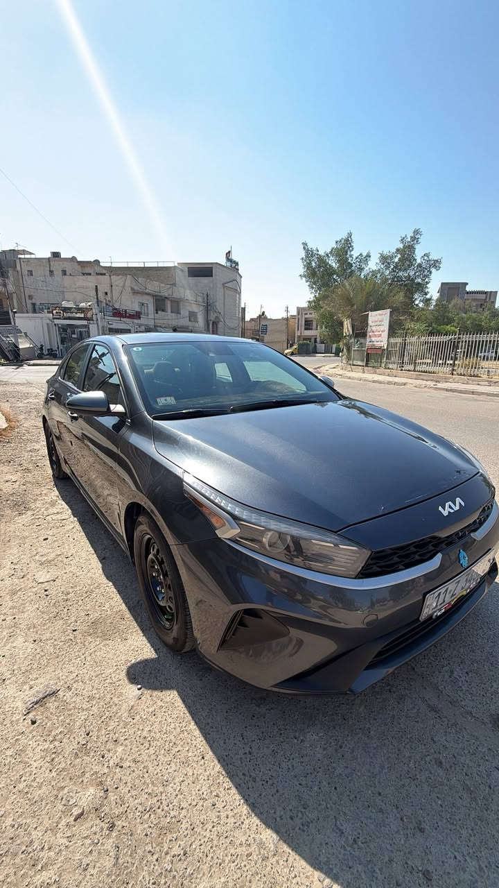 سلام عليكم فورتي 2023 امريكي للبيع
السيارة نص فول تحكمات وشاشة جبيرة ورادار أمامي

السيارة لا بيهة تبديل ولا صبغ ع سونار  فقط بارد بسيط صور الحادث موجودة 

السيارة مغلفة الارضية مالتهة داخلية ومناقصهة شي

ماشية 67 الف 

العنوان/ بغداد الجديدة / ***********
