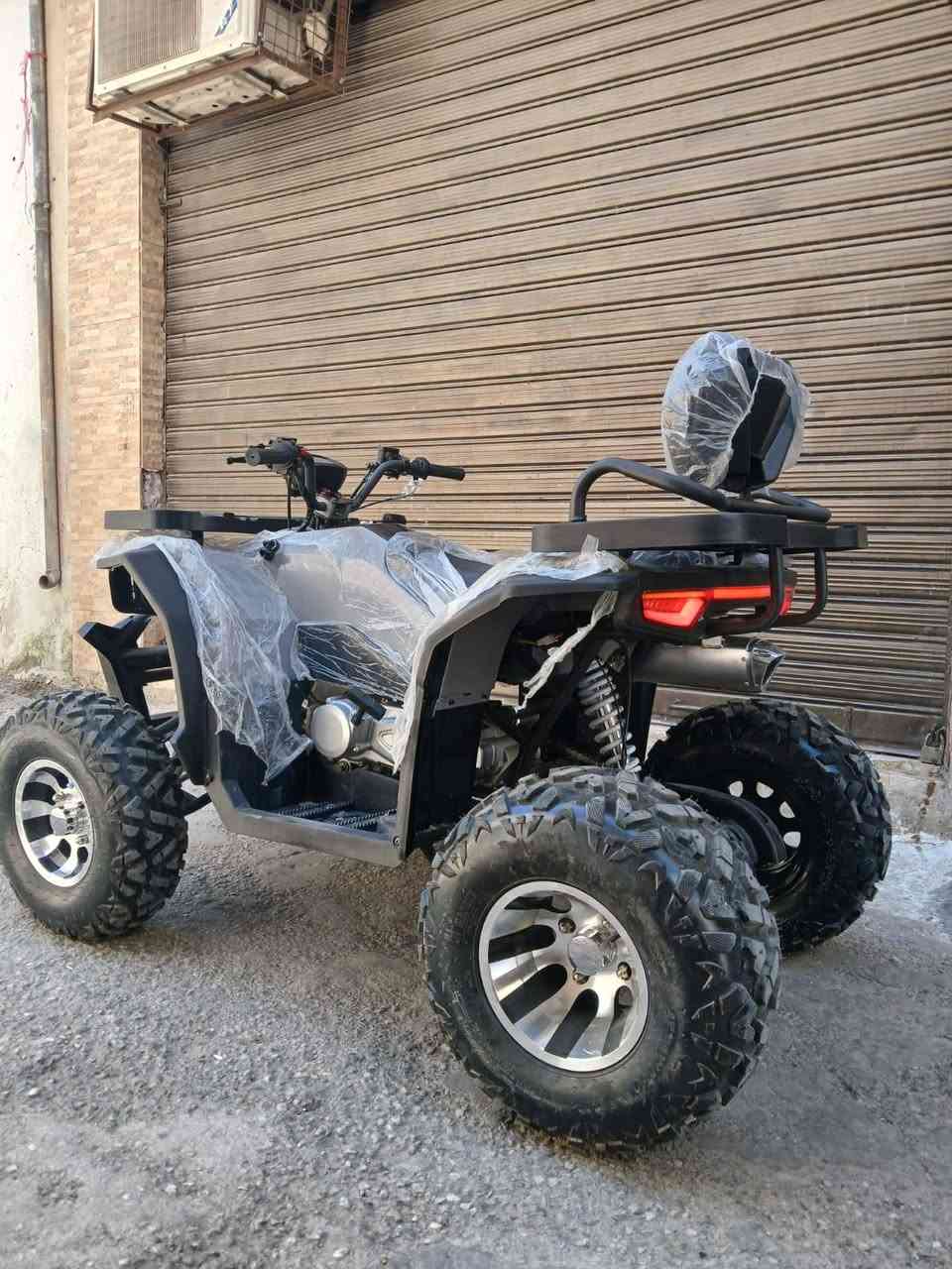 دباب بنزين.جديد
 قياس 10
عداد ديجيتال
200 سي سي
أمام  / ريفيرس
بريكات هيدروليك
هاند بريك
كوشوك تيوبلس
اضوية عالي واطي
ضو بريك
زامور
سنبرصات امامي خلفي
السعر 2900
للتواصل 0798297862


**إذا كنت صاحب هذا الإعلان وتريد حذفه لأي سبب، رجاءا أرسل رسالة إلى الدعم الفني**