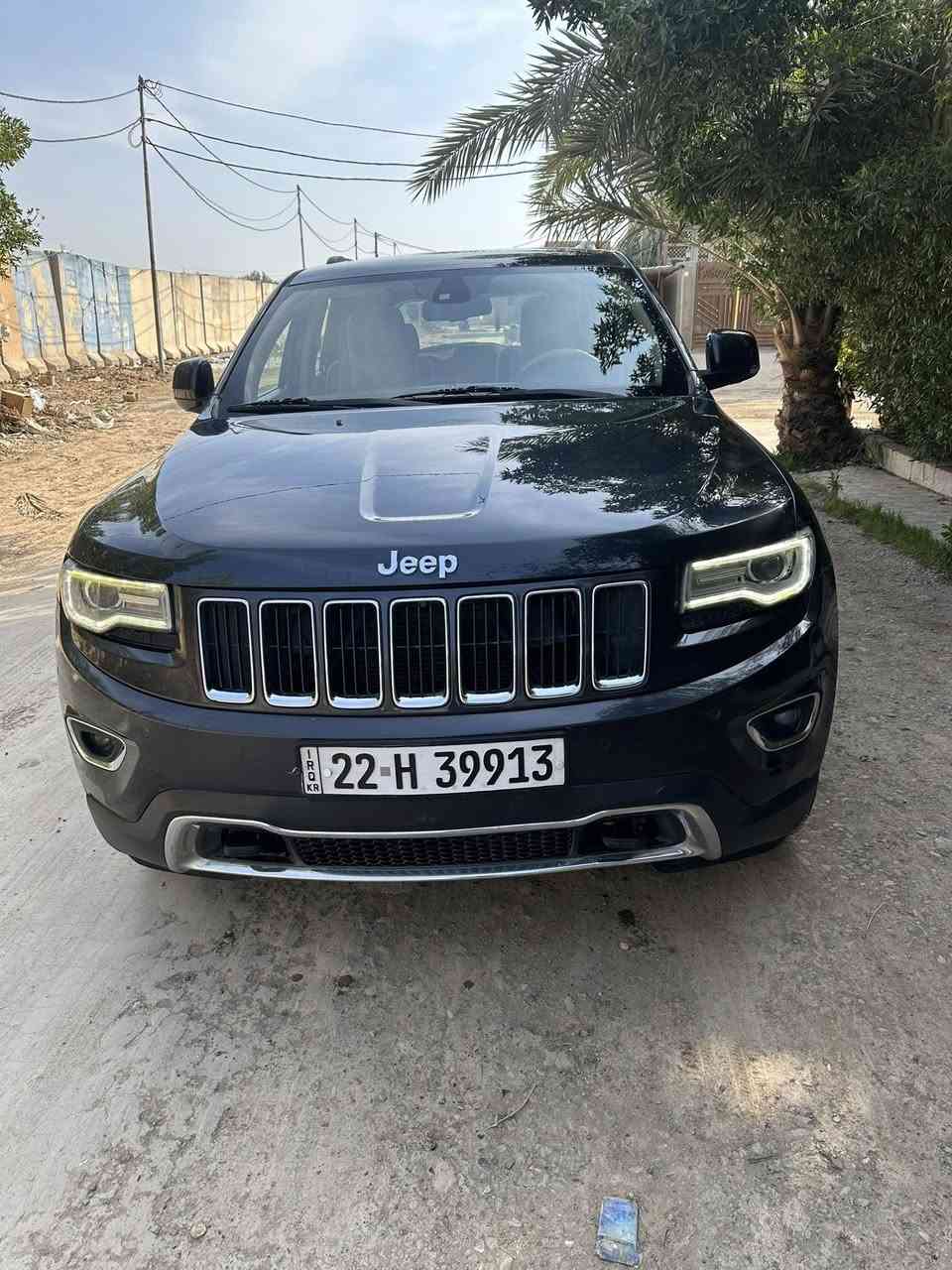 سلام عليكم
جيب لاريدو موديل 2014 خليجي 
فور ويل  لون نفطي متغير 
موصفات بصمه + بصمه ابواب 
السيارة مال جناي وعليها نانو سيراميك
اسلايت كشنات كهرباء 
شاشه كبير حساس 
سيارا مكفول عدا اصبعين بارد بالباب والجامرلغ خلف السائق
بشرط لا صبغ ولا تبديل
كفاله عامه من كير محرك حداديه تخم تاير جديد 
ماشية 217الف كيلو 
رقم اربيل تحويل ثاني يوم  سنوية لل29
سعر 220 بي مجال 
مكاني ديالى بعقوبة
***********
