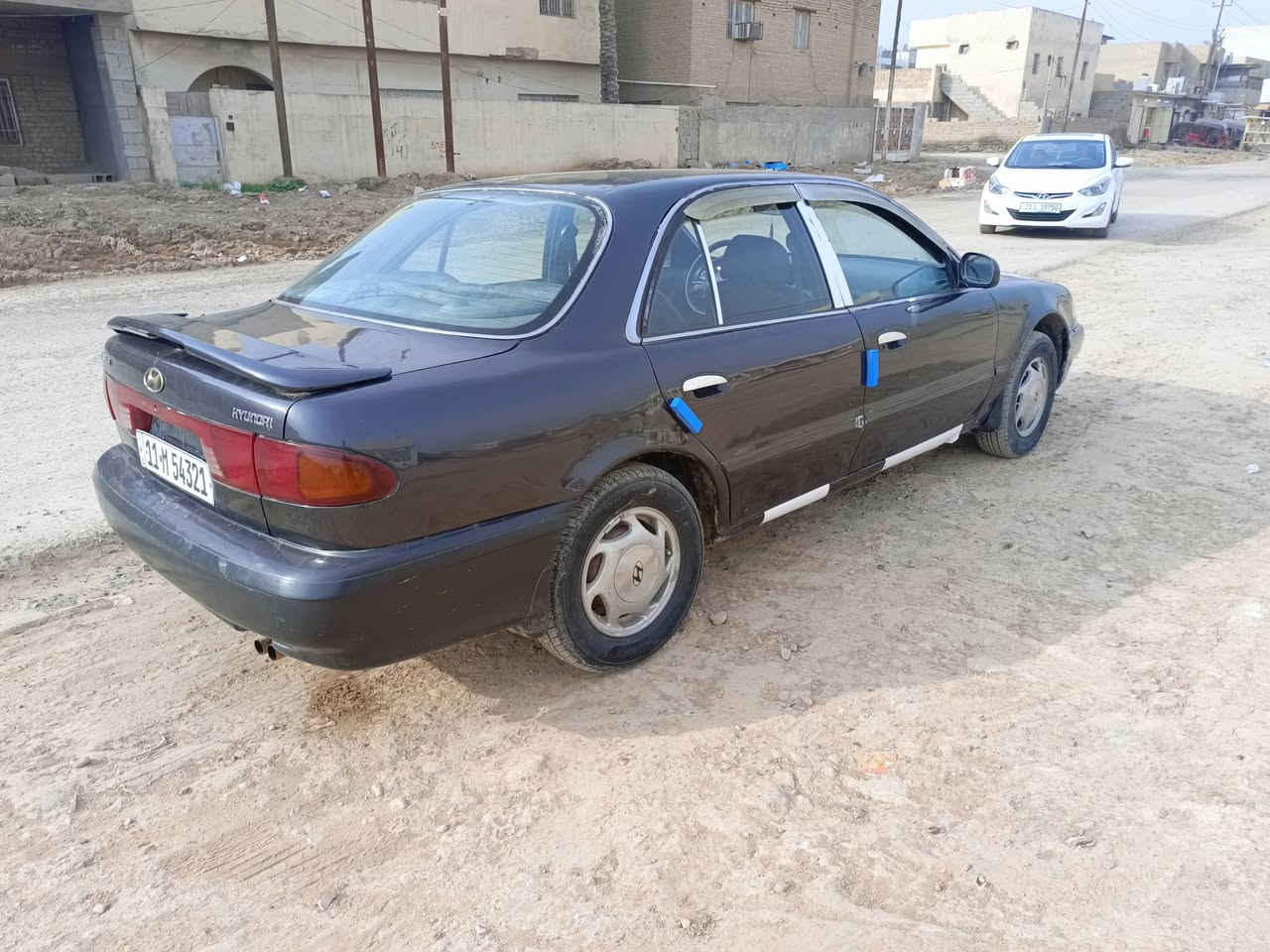 سلام عليكم سوناتا موديل 1994
كير عادي محرك ٢٠٠٠  مال حاويه  جديد لوك رقم دولي  بغداد كامله  تخم تاير جديد مكان سياره ديالى الخالص
سعر 44وبيه مجال
هاتف ***********
