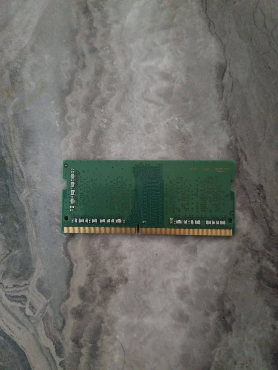 للبيع رام لابتوب شركة سامسونغ
4GB ddr4 3200hz

السعر 25 الف وبيه مجال
واتساب +964 774 488 2764


**إذا كنت صاحب هذا الإعلان وتريد حذفه لأي سبب، رجاءا أرسل رسالة إلى الدعم الفني**