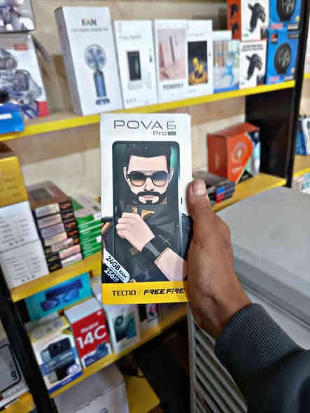 TACNO PovA 6 Pro 5G 💜
المواصفات ❣️👇
ذاكره 256
عشوائيه 16
بطاريه 6000ملي أمبير
شحن 70 واط
المعالج 6060
الكامره 108 +2 +3.0
للتواصل واتساب ***********
