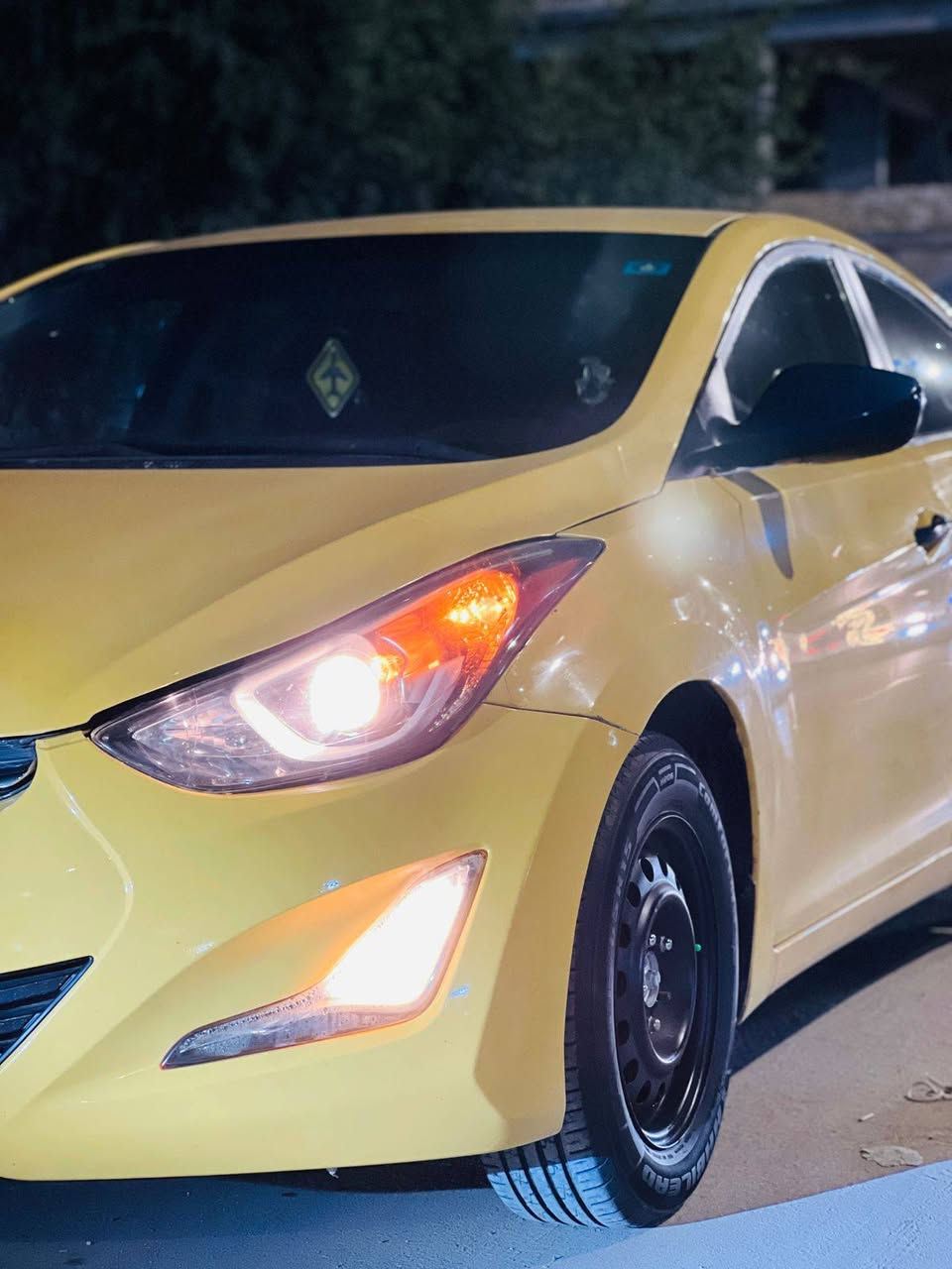 السلام عليكم  النتره مديل 15جاملغ مبدل والباقي ليبل واحد
مكينه بيها  لغلقه بدون فتح ولا تبخير ولا تنقيص
كير جديد تخم تاير  حدايده كله جاهز
تبريد منظومه توني شادها
مصفره هيئه وغرامات رقم  بغداد الجديد تحويل ثاني يوم
تحكم جيهتين
شاشه بلاديه 
ايكو تقليل وقود
كهربائيات  كلها بلاديه 
دواخل بيت النحله
السعر 113وبيها مجال لشراي مكان ناصريه سيددخيل 
رقم راعيها ***********
